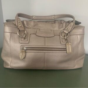Coach vintage Penelope silver metallic pebbled bag